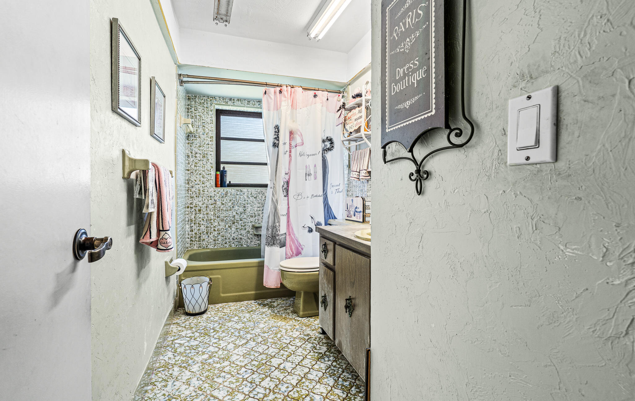 FOREST HILLS SOUTH - Residential