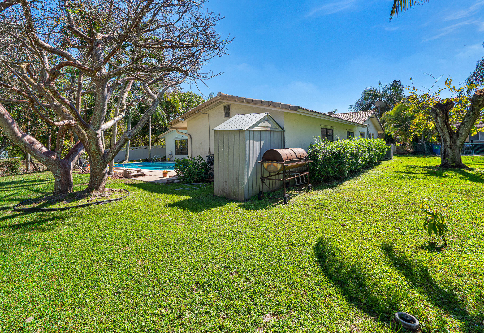 FOREST HILLS SOUTH - Residential