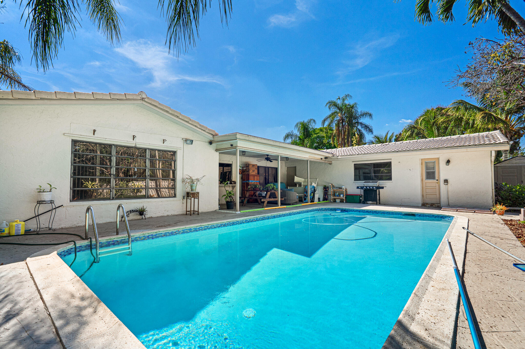 FOREST HILLS SOUTH - Residential