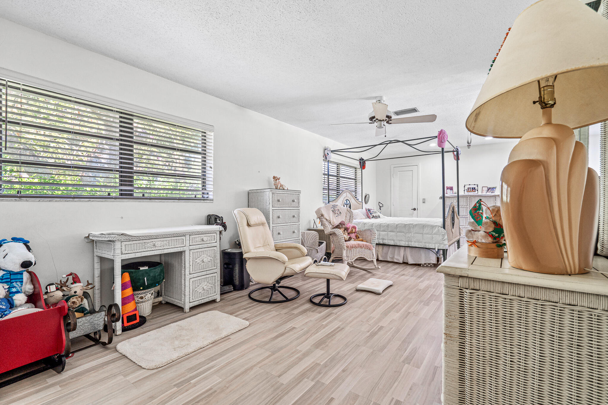 FOREST HILLS SOUTH - Residential