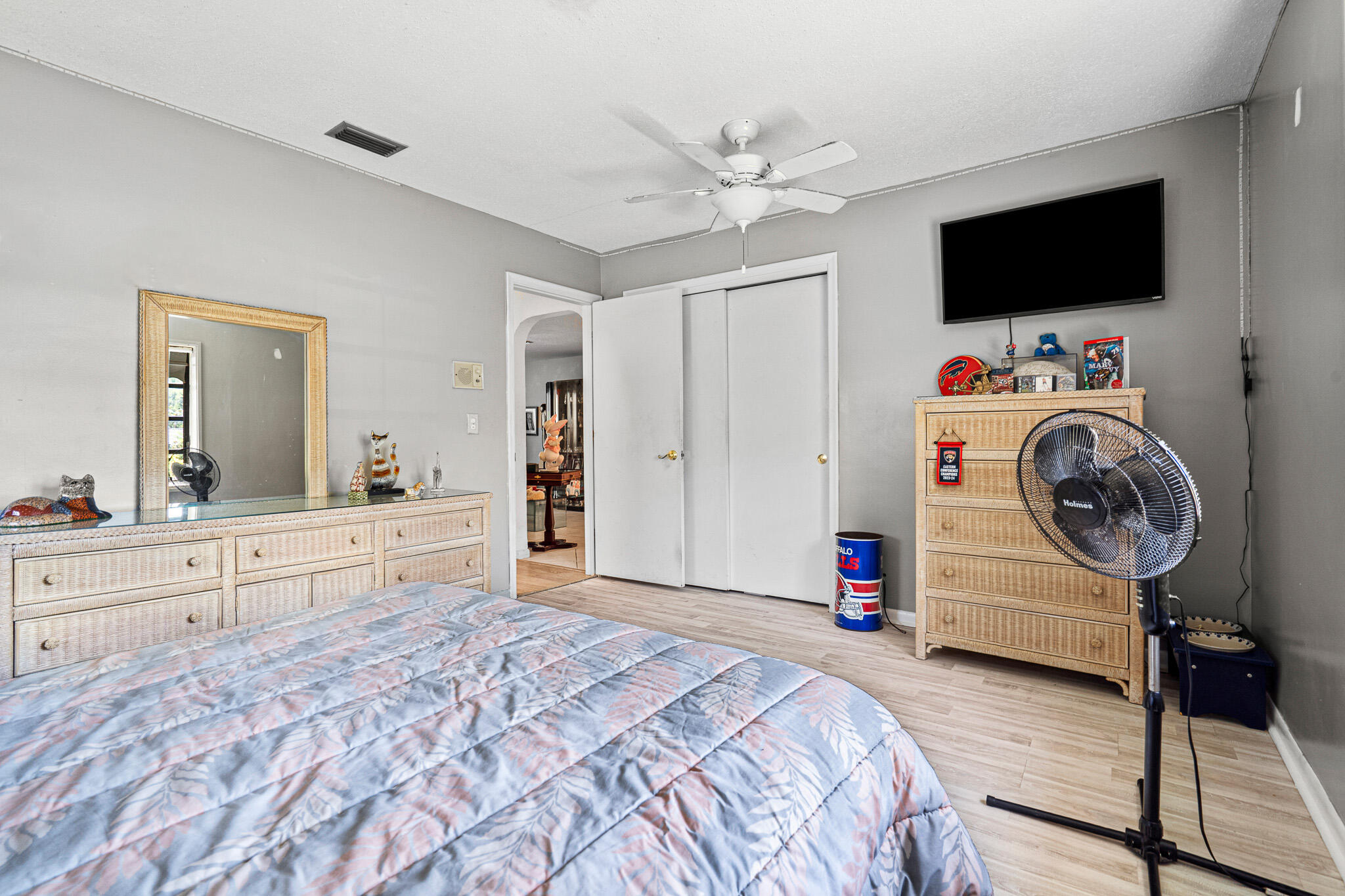 FOREST HILLS SOUTH - Residential