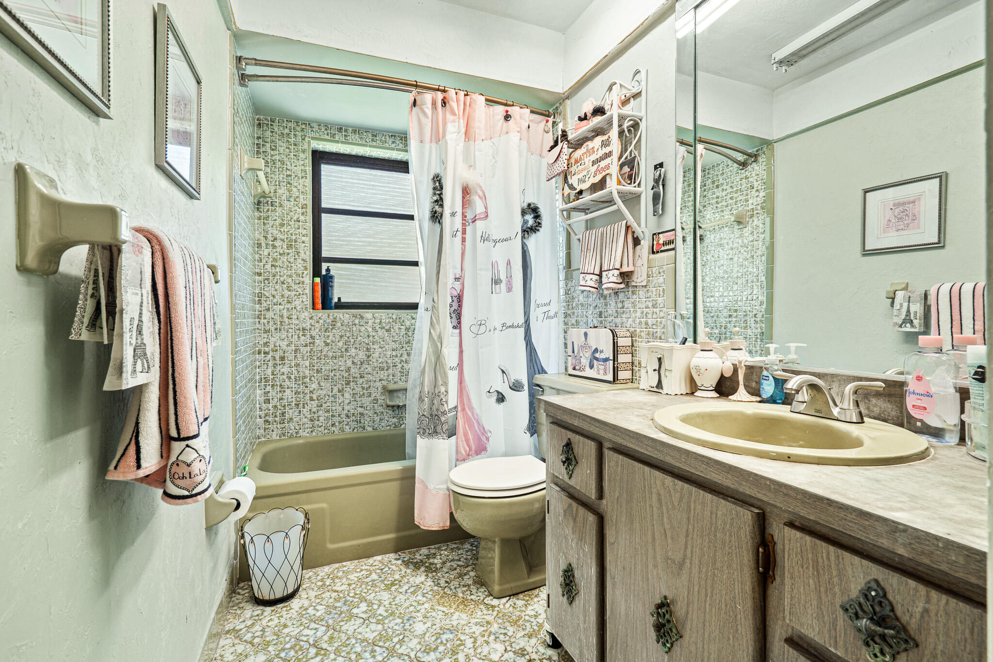 FOREST HILLS SOUTH - Residential