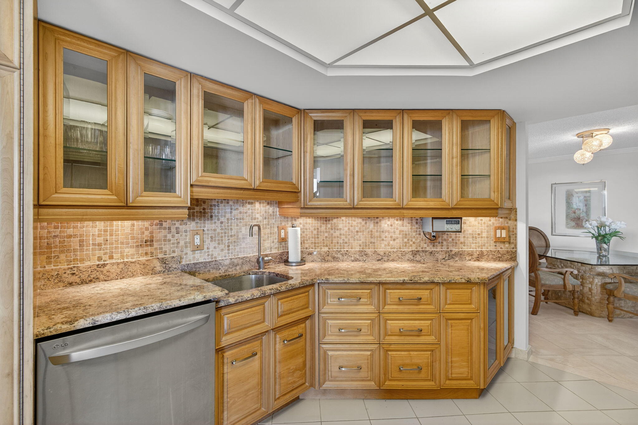 CORNICHE CONDO - Residential Lease