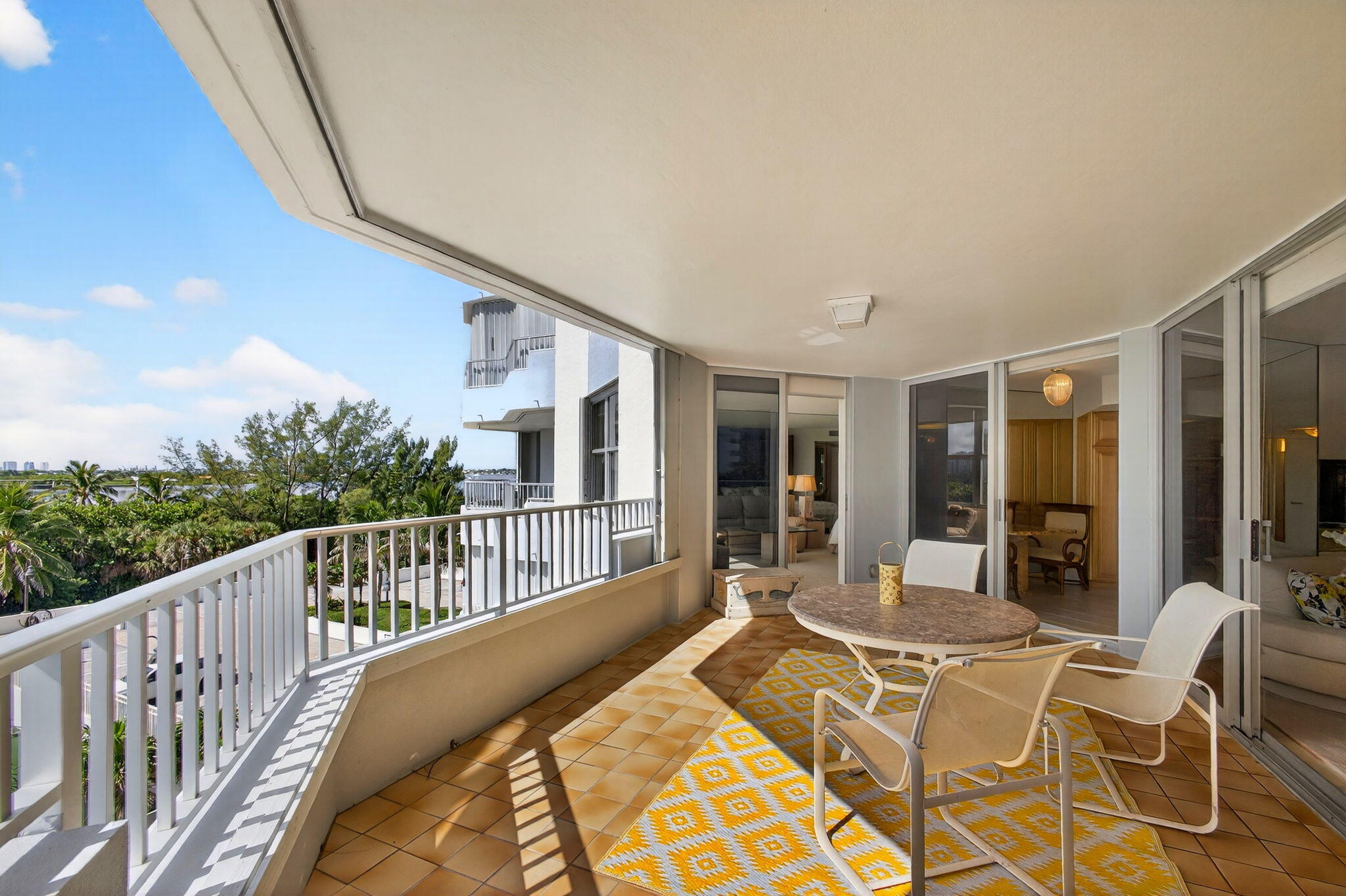 CORNICHE CONDO - Residential Lease