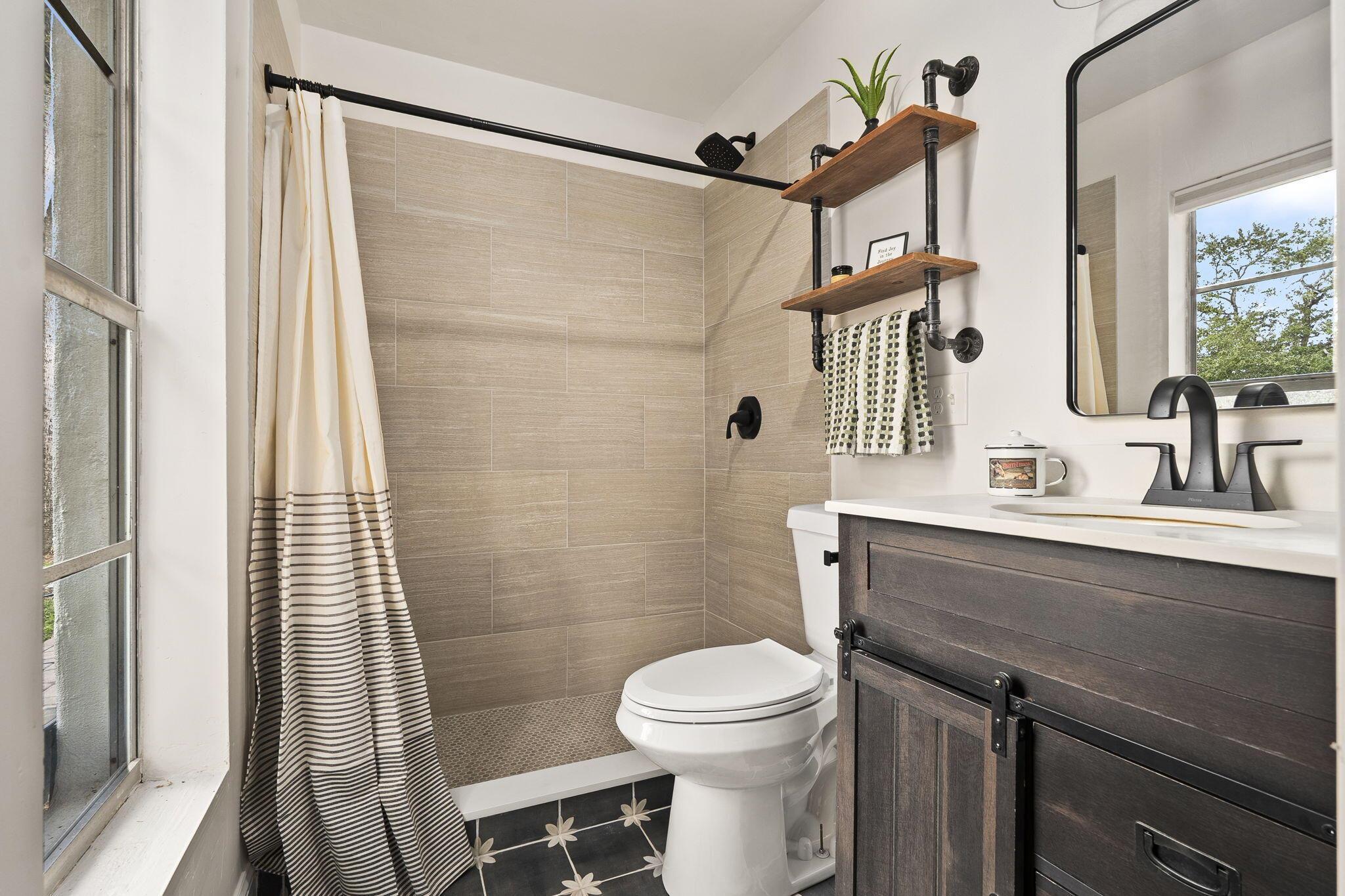 INDRIO UNIT 1 - Residential