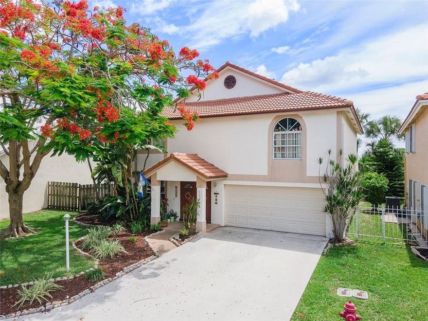 Welcome home to Boca Chase. Boca Chase great amenities include clubhouse, 2 pools, tennis courts, playground and Basketball. This is a large 4 Bedroomhome boats over 2700 sq feet under air which includes a formal living room, family room and formal dining room. This home offers a huge primary suite with asitting room, 2 GRAND walk-in closets, and a private balcony. BIG primary bathroom with dual sinks, separate tub and shower stall. Spacious open kitchenwith granite. This home has a separate laundry room, and an abundance of storge space. Indulge in a view that inspires nothing but a "Wow" factor