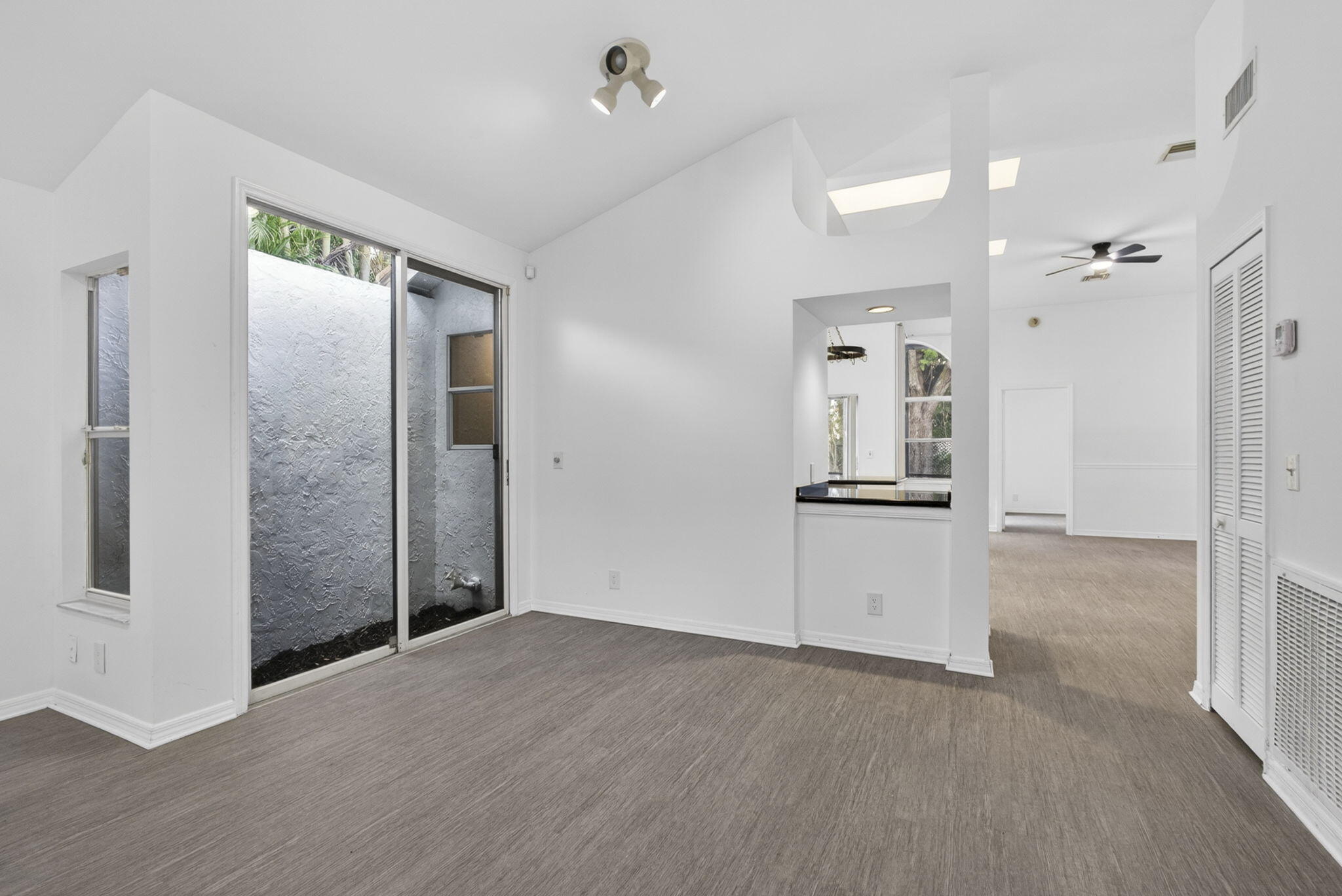 WELLINGTON TR 43 - Residential