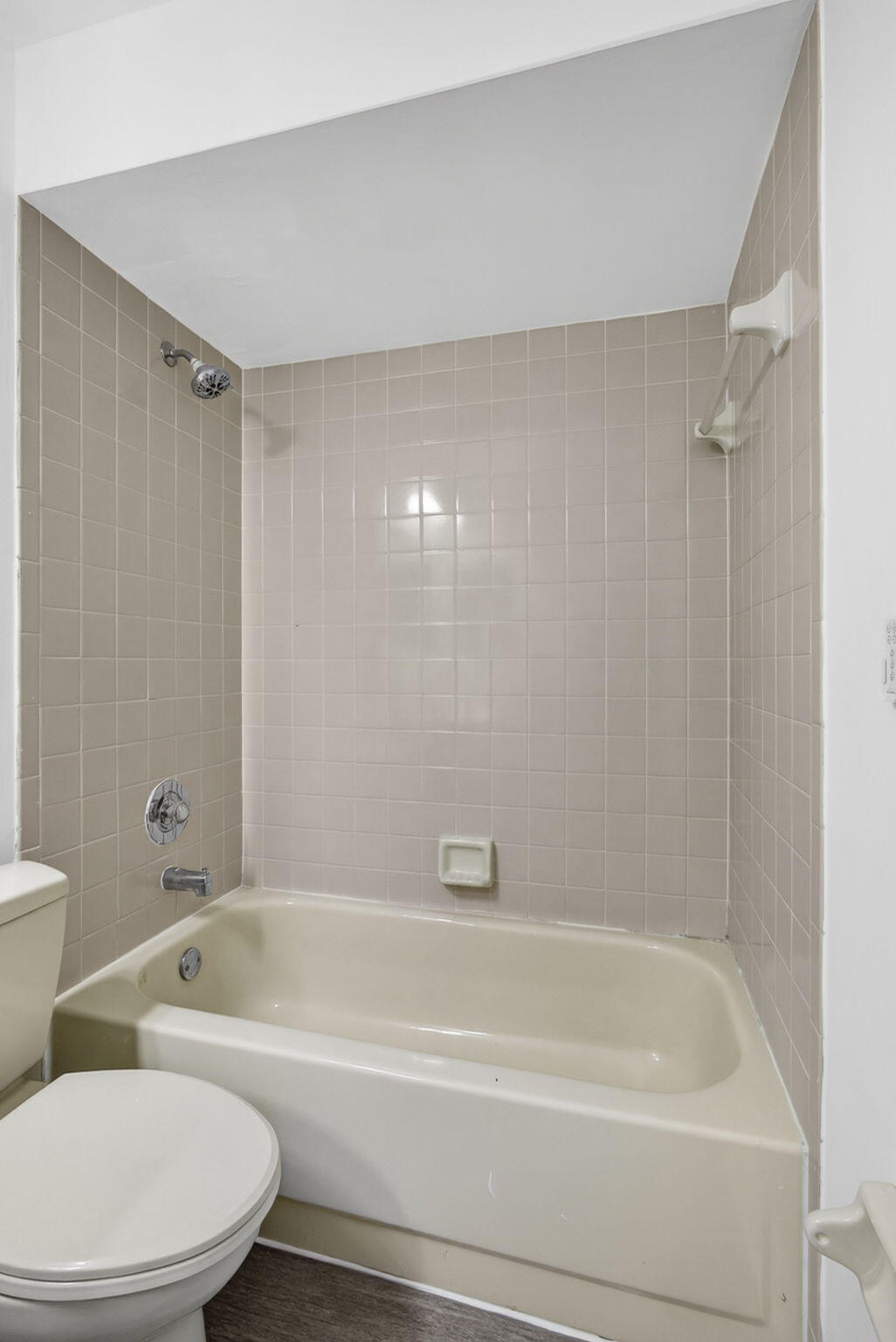 WELLINGTON TR 43 - Residential