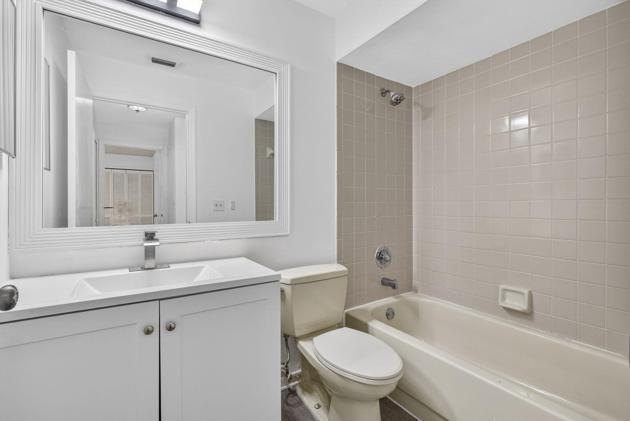 WELLINGTON TR 43 - Residential