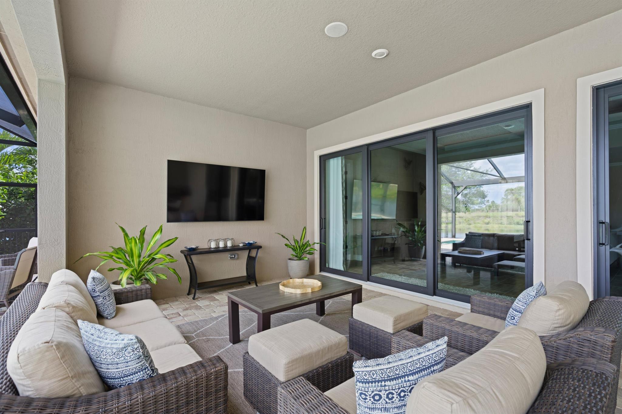 SONOMA ISLES - Residential