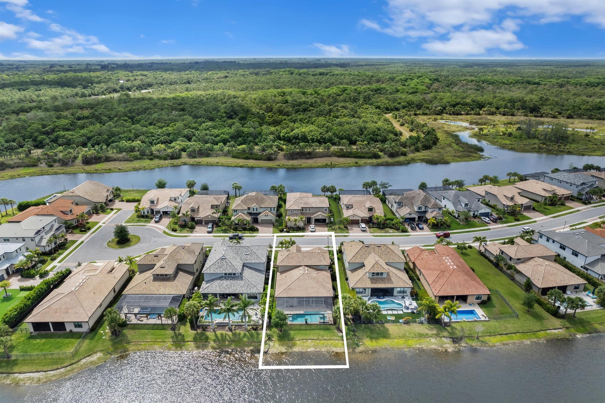 SONOMA ISLES - Residential