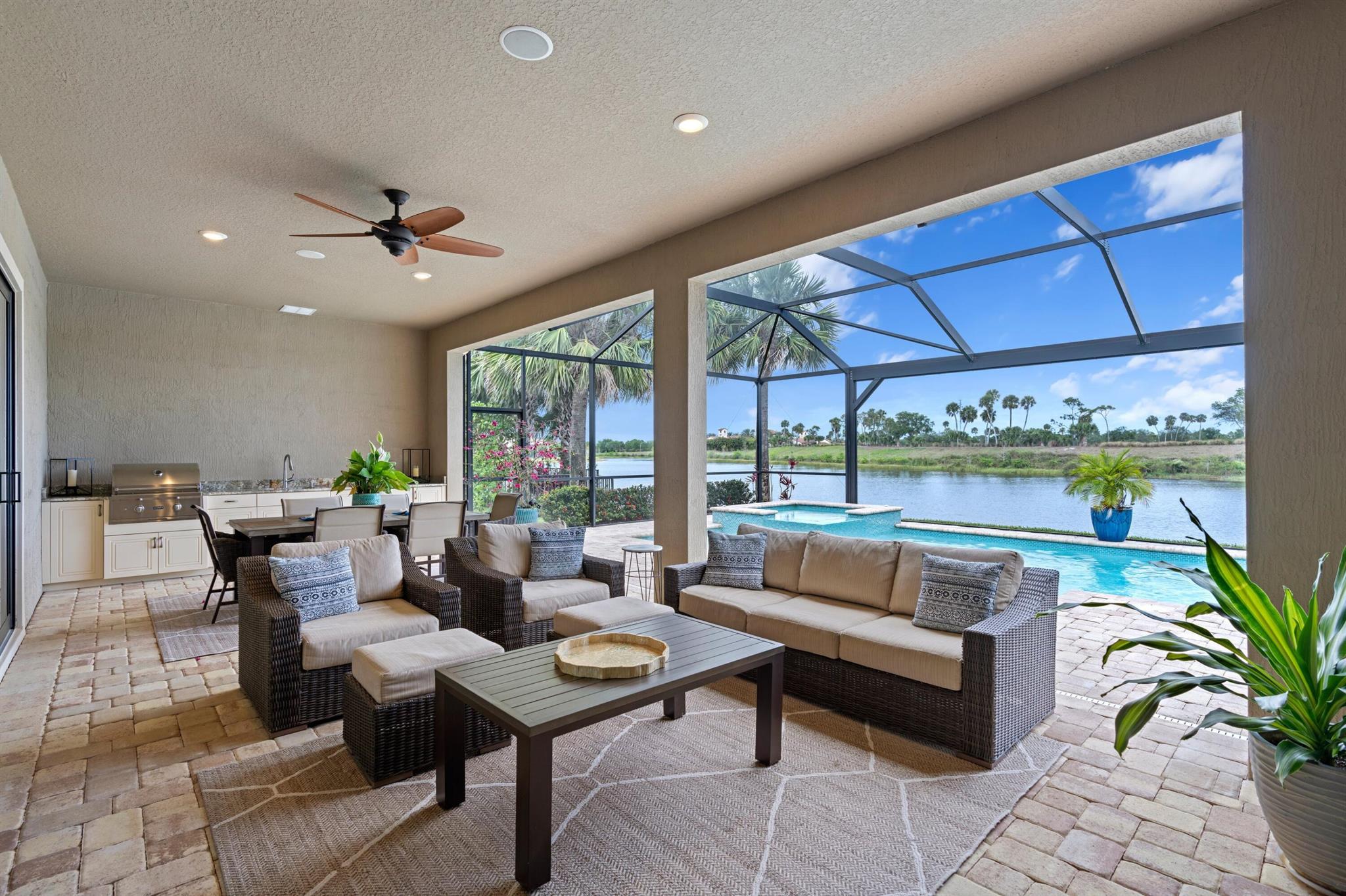 SONOMA ISLES - Residential