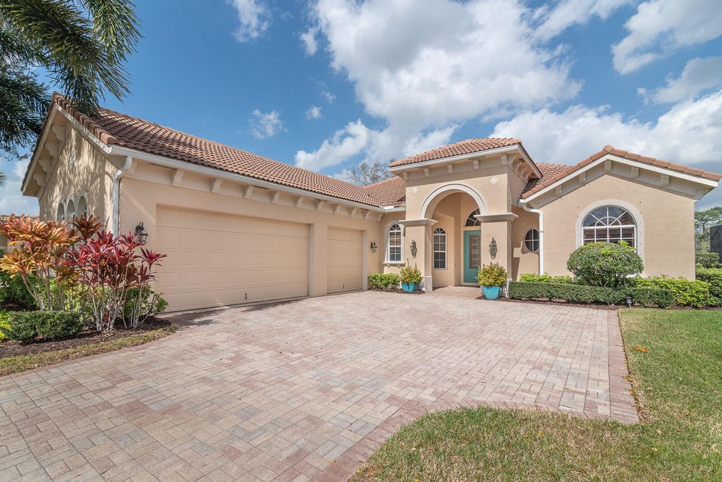 Photo of 9332 Briarcliff Trace, Port Saint Lucie, FL 34986 (MLS # R10959576)