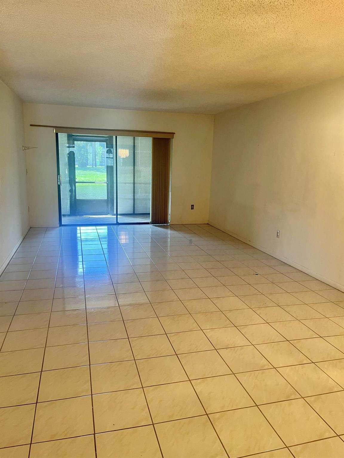 3529 Englewood Drive 313