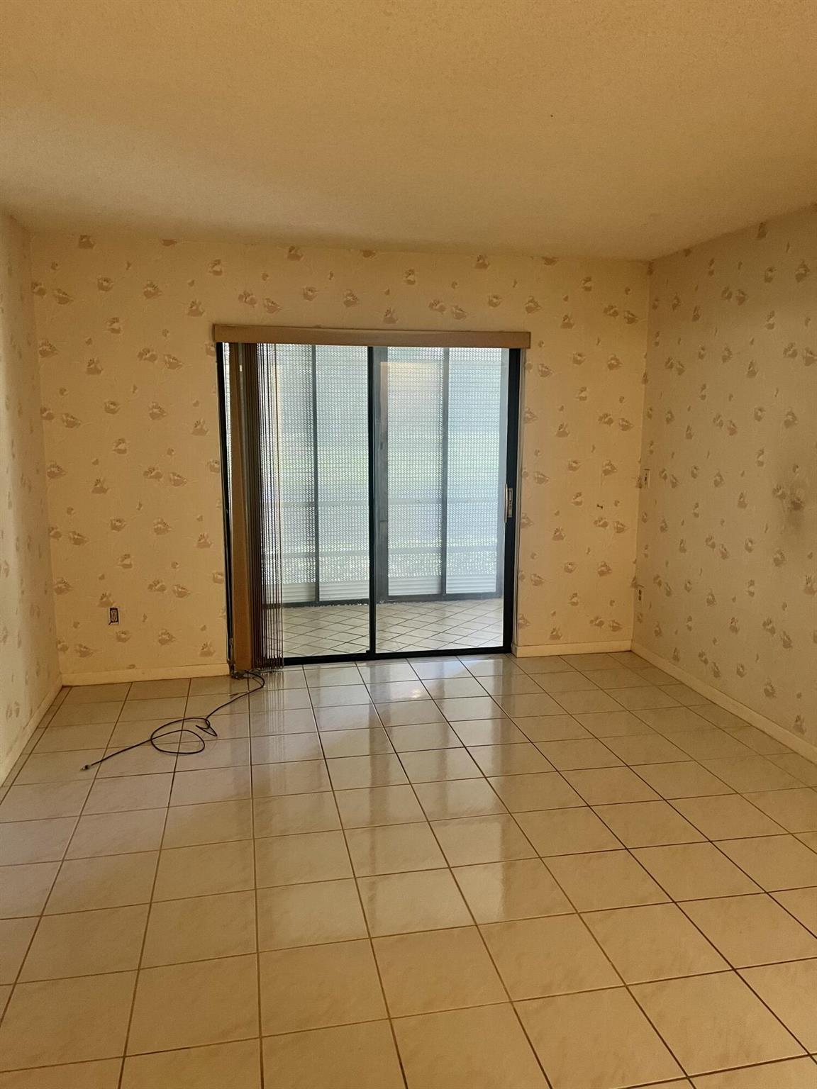 3529 Englewood Drive 313