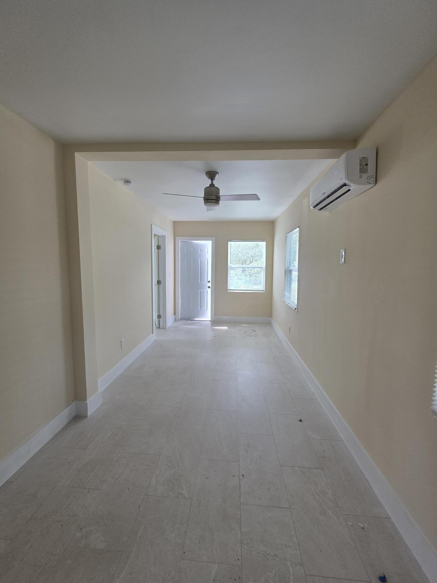 LAKE WORTH TOWN OF - Residential Lease