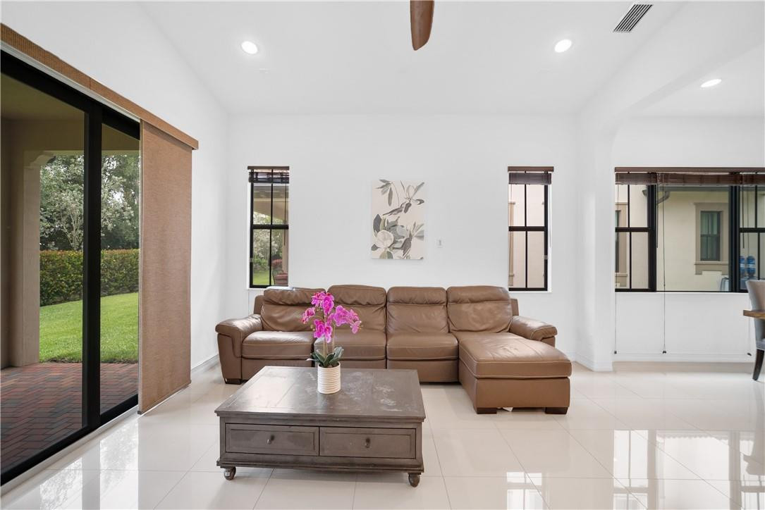 WATERCREST - Residential