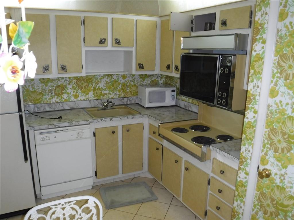 CASTLE GARDENS - Residential