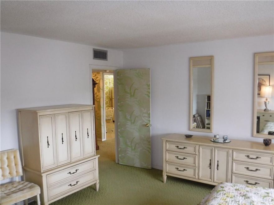 SPACIOUS AND WELL MAINTAINED 1 BEDROOM / 1.5 BATHROOM, MOVE-IN READY, LOCATED IN A QUIET COMMUNITY ( CASTLE GARDENS, 55 AND OLDER).  EAT-IN KITCHEN, LARGE LIVING AND DINNING AREA, ENCLOSED PORCH OVER LOOKING THE POOL AREA, DRESSING AREA, TUB AND SHOWER COMBINATION IN MASTER BEDROOM, LARGE WALK-IN CLOSET, CONVENIENT PARKING SPACE LOCATED JUST OUTSIDE MAIN ENTRANCE.  AMENITIES INCLUDES POOL, SHUFFLE BOARD, BOWLING ALLY, FITNESS CENTER, COURTESY SHUTTLE BUS, ETC.  CLOSE TO HOSPITAL, MALL AND HIGHWAY. BUILDING HAS SECURITY PATROL, PHONE INTERCOM. SPACIOUS AND WELL MAINTAINED 1 BEDROOM / 1.5 BATHROOM, MOVE-IN READY, LOCATED IN A QUIET COMMUNITY ( CASTLE GARDENS, 55 AND OLDER).  EAT-IN KITCHEN, LARGE LIVING AND DINNING AREA, ENCLOSED PORCH OVER LOOKING THE POOL AREA,