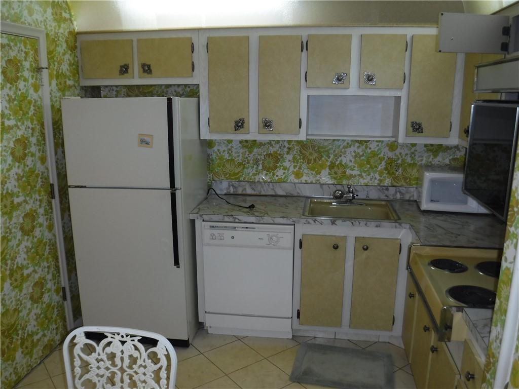 CASTLE GARDENS - Residential