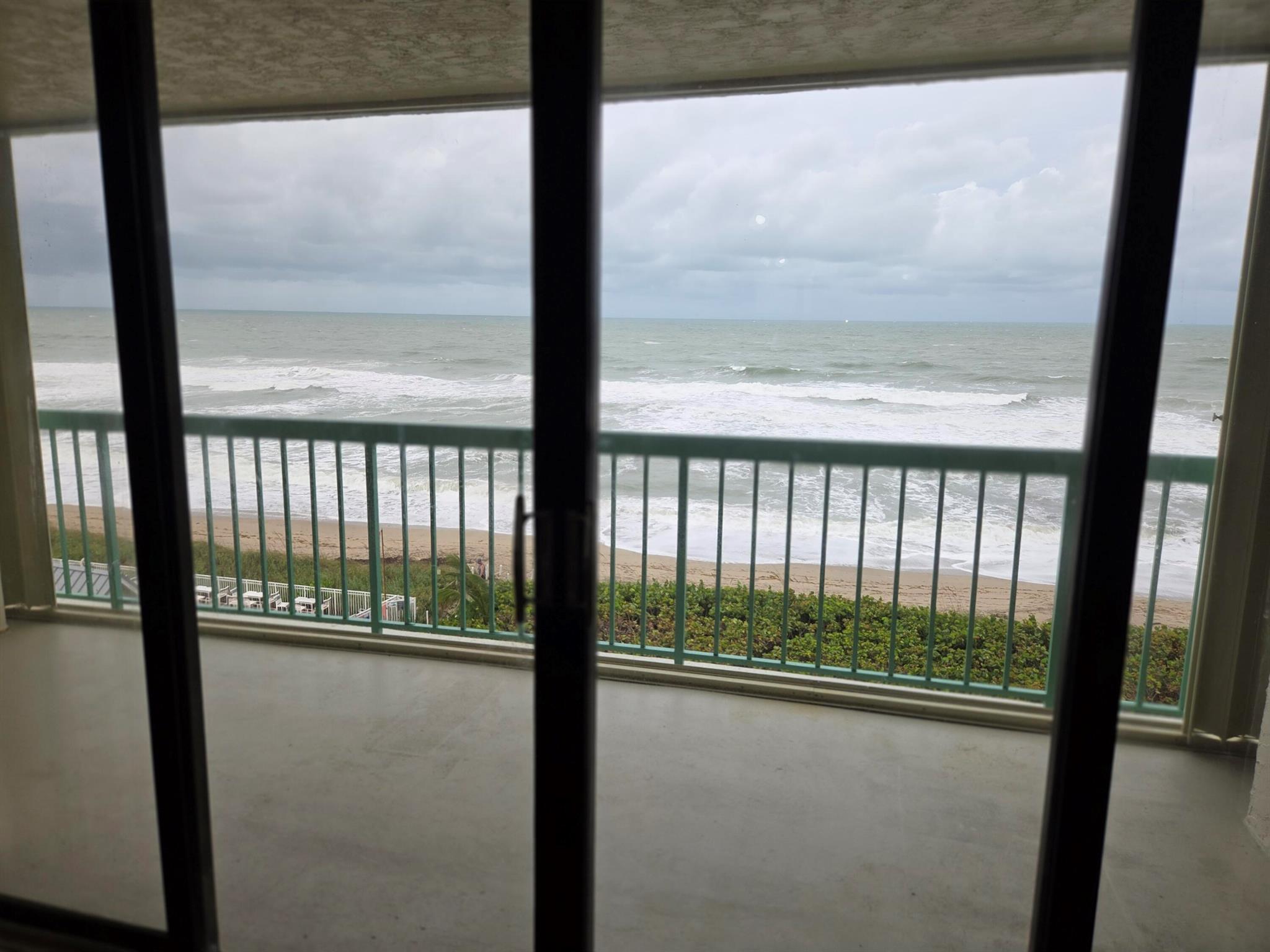 OCEANA OCEANFRONT CONDOMI - Residential Lease