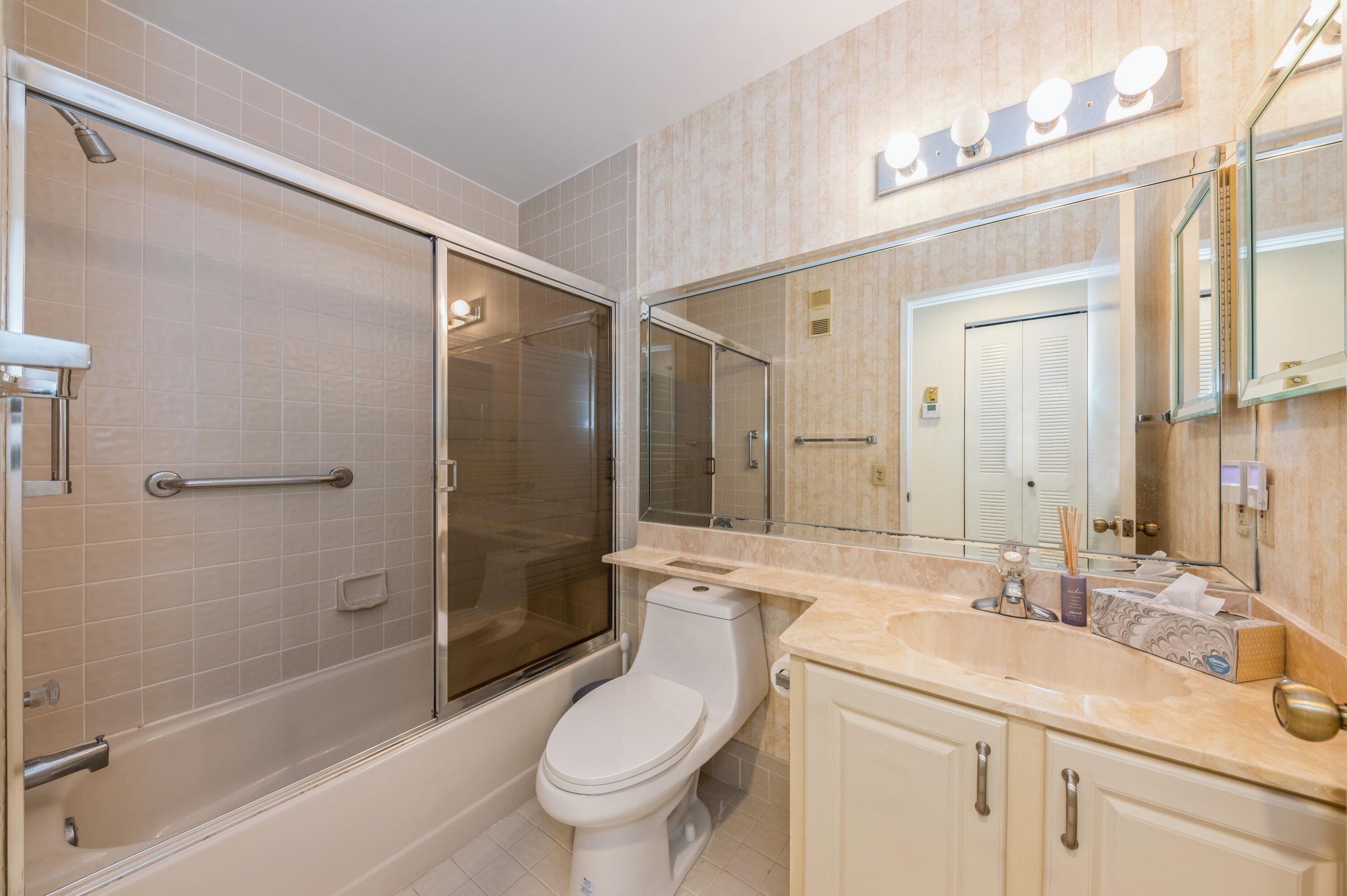 PALM CHASE LAKES CONDO - Residential