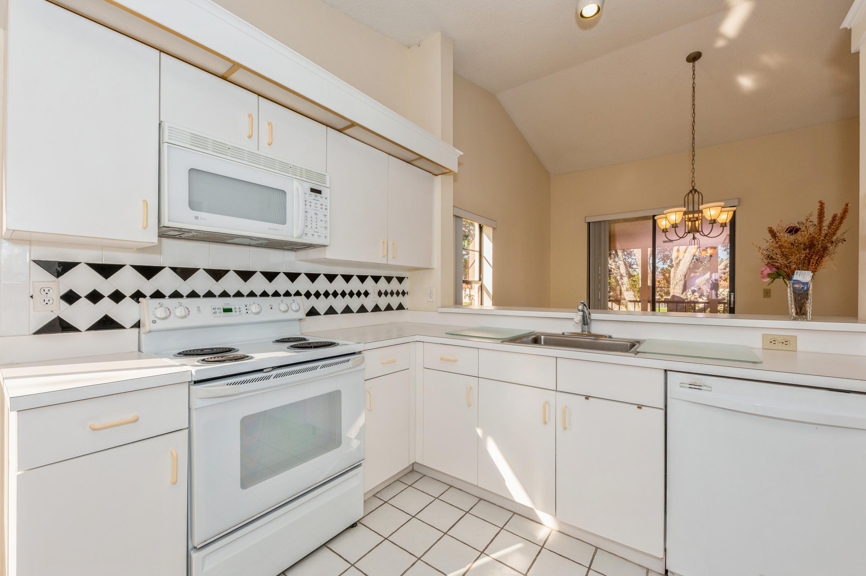 PALM CHASE LAKES CONDO - Residential