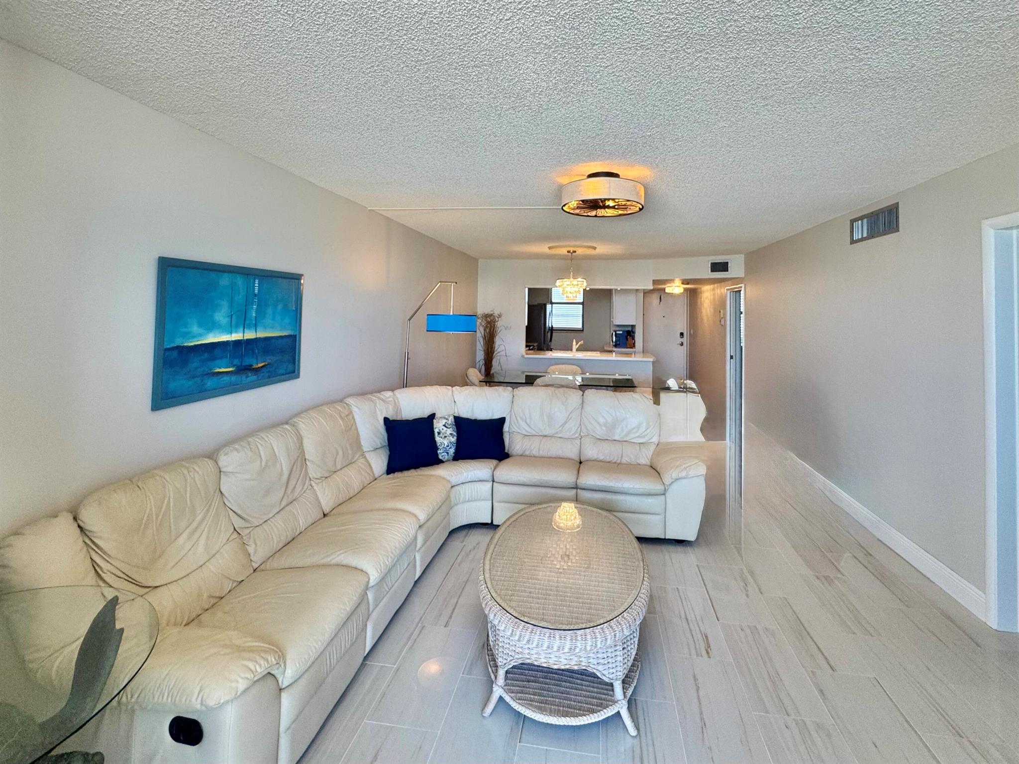 OCEANA OCEANFRONT CONDOMI - Residential Lease