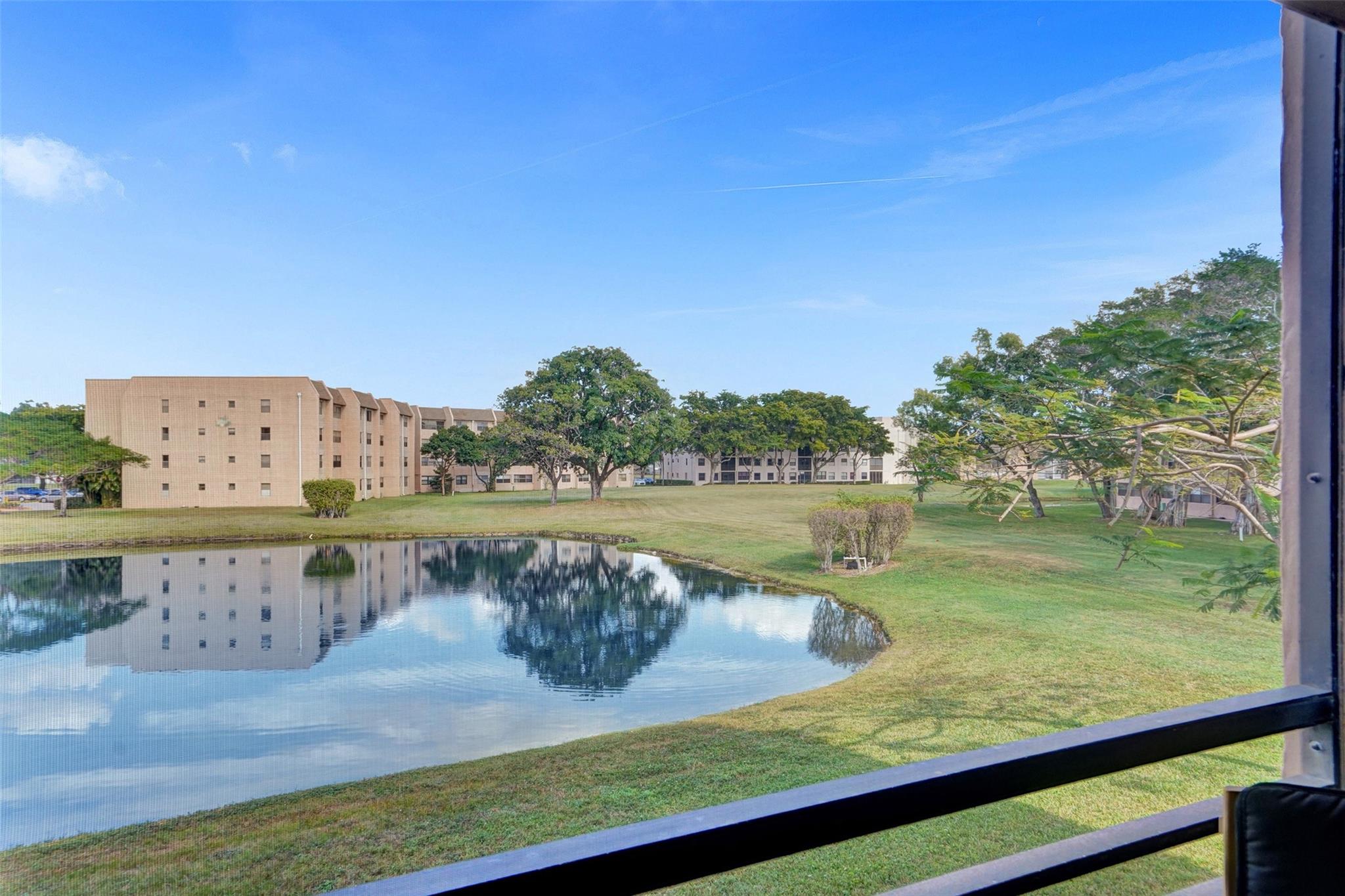 Sunrise Lakes ph 4 - Residential