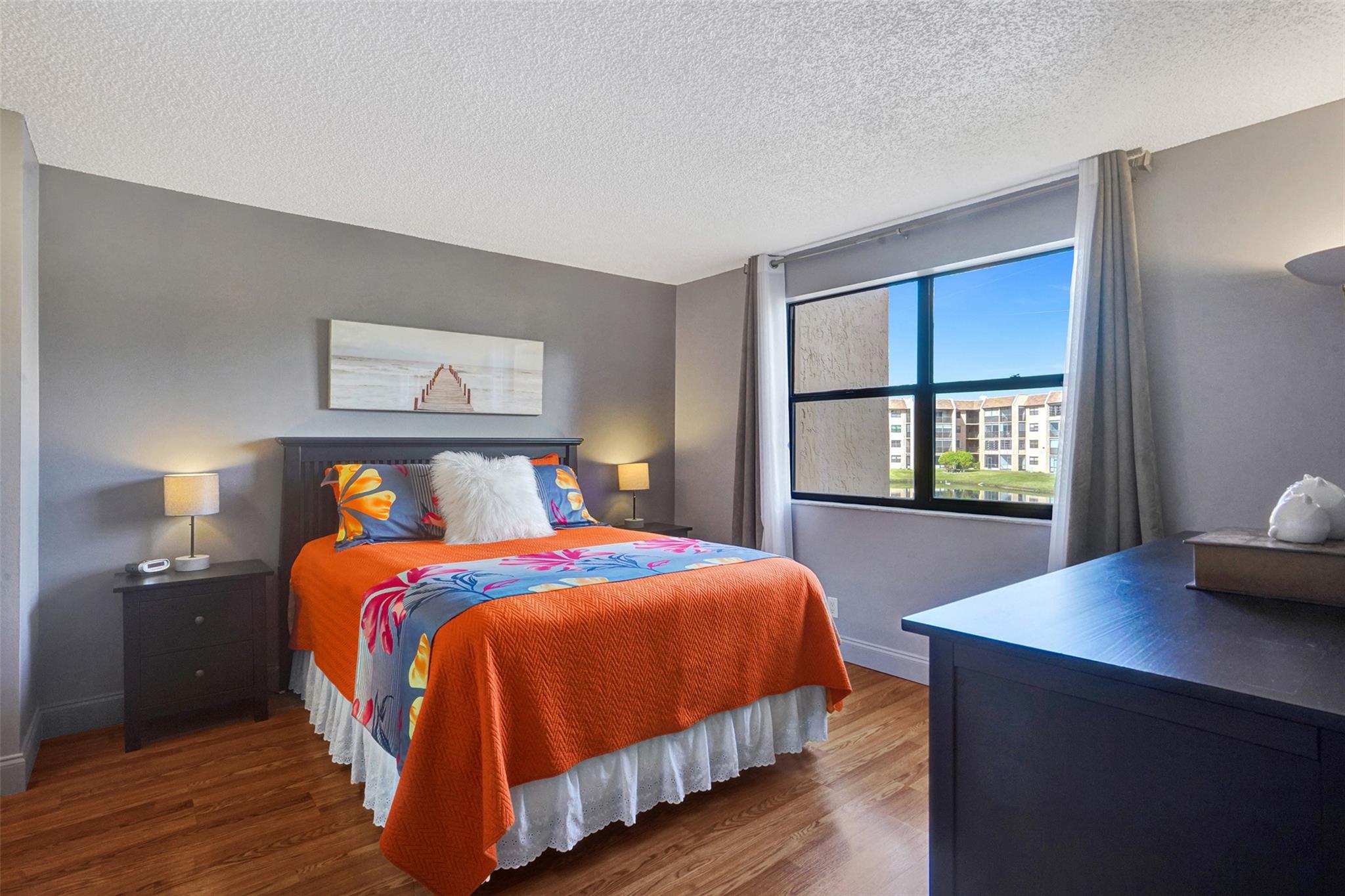 Sunrise Lakes ph 4 - Residential