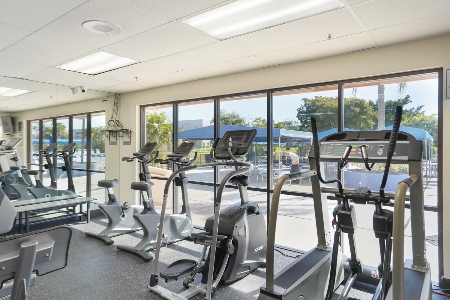 Sunrise Lakes ph 4 - Residential