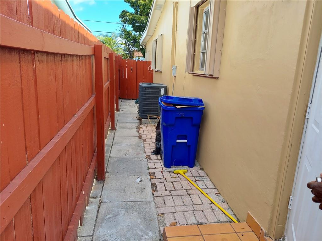 MIRAMAR PARK THIRD ADD - Residential