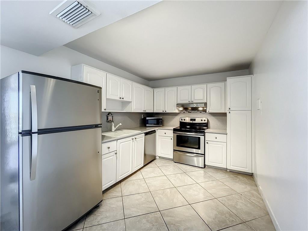531 N Ocean Boulevard 1207