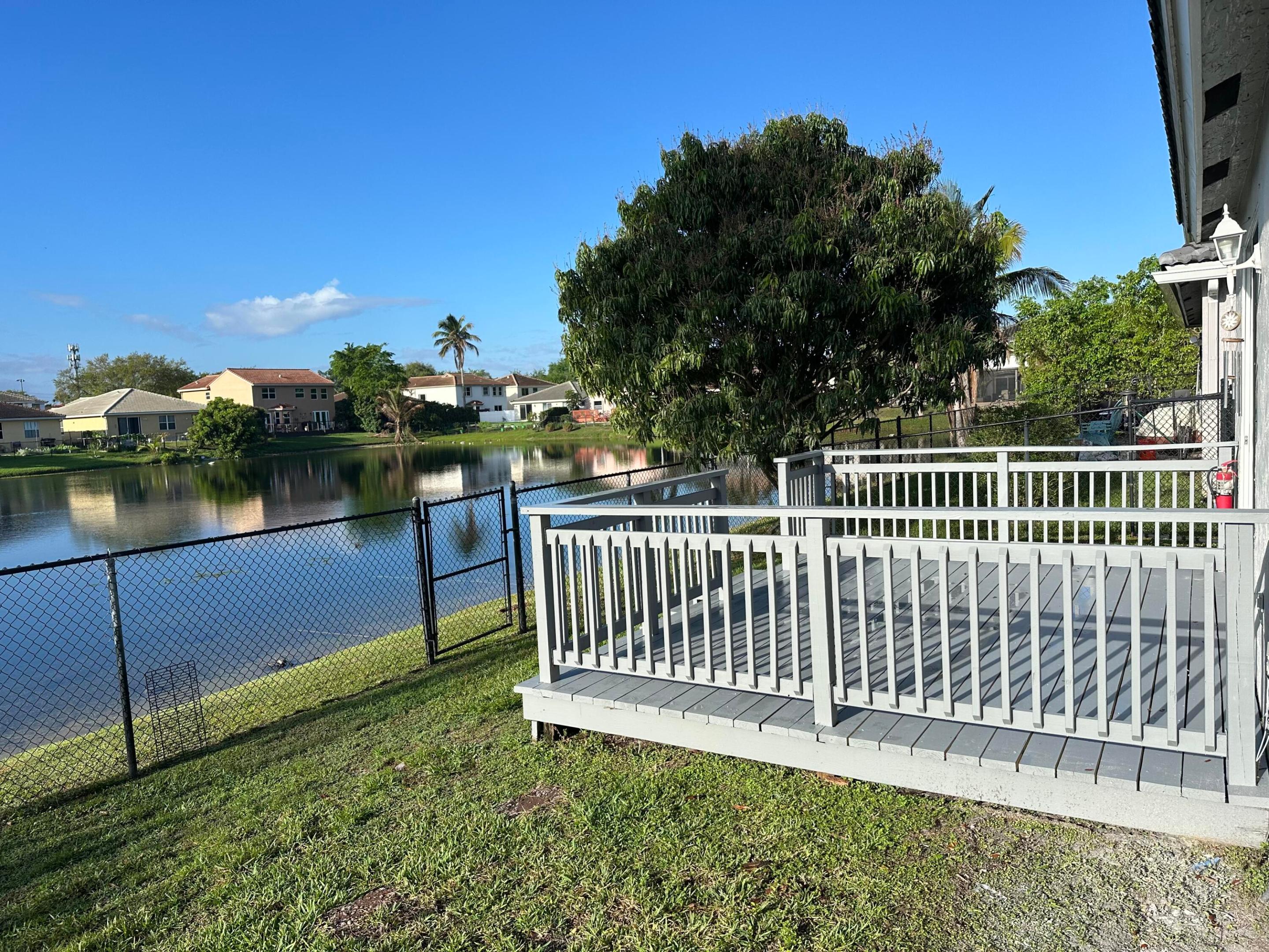 STIRLING PALM ESTATES - Residential