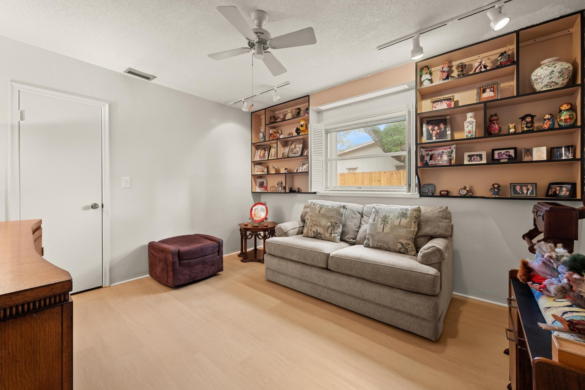 EMERALD HILLS - Residential