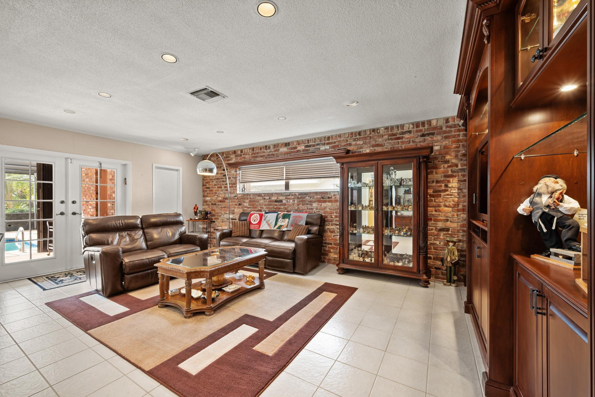 EMERALD HILLS - Residential