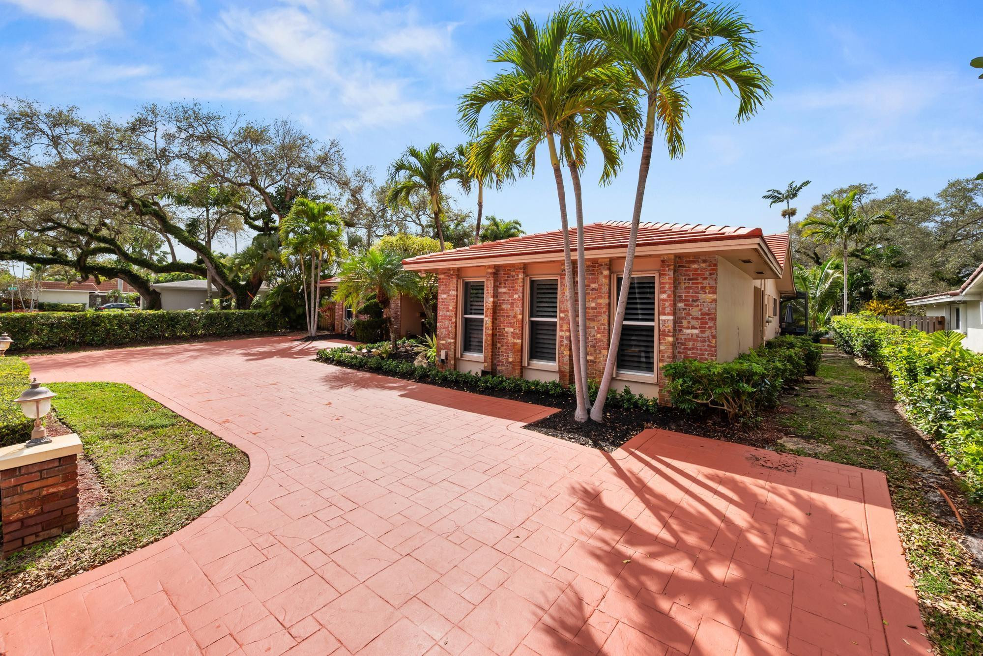 EMERALD HILLS - Residential