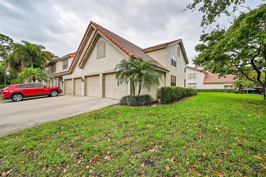Photo of 5790 Coach House Circle #H, Boca Raton, FL 33486 (MLS # F10431295)