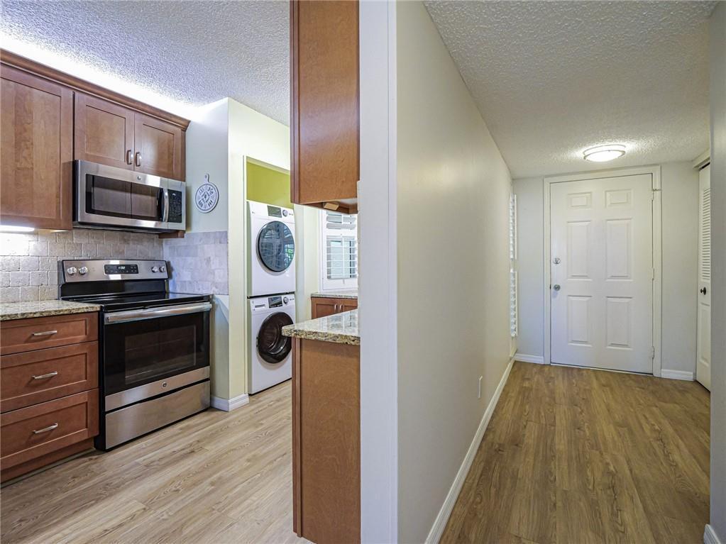 GROVE ISLE EAST CONDOMINI - Residential