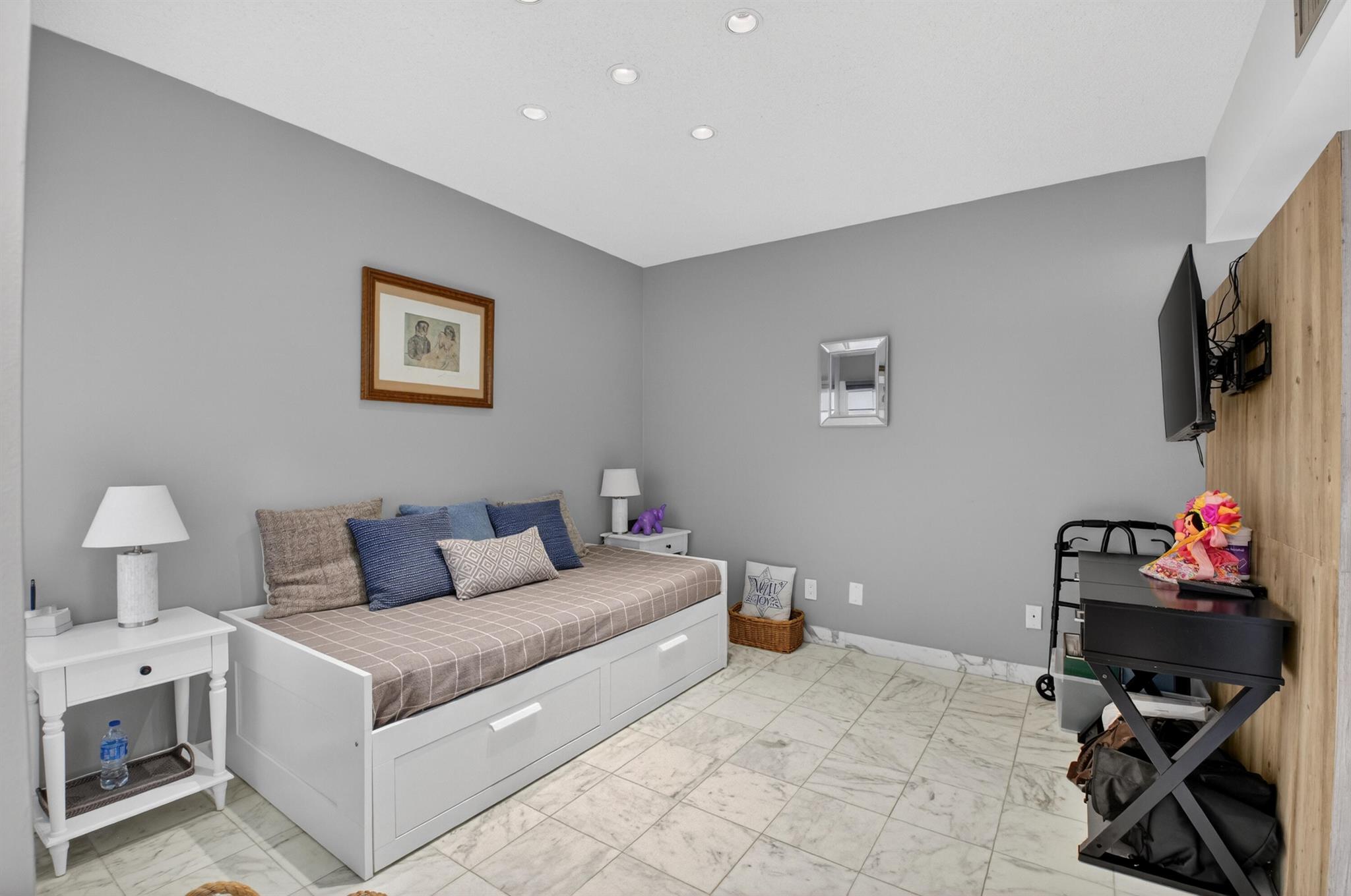 GARDEN IN THE GROVE CONDO - Residential