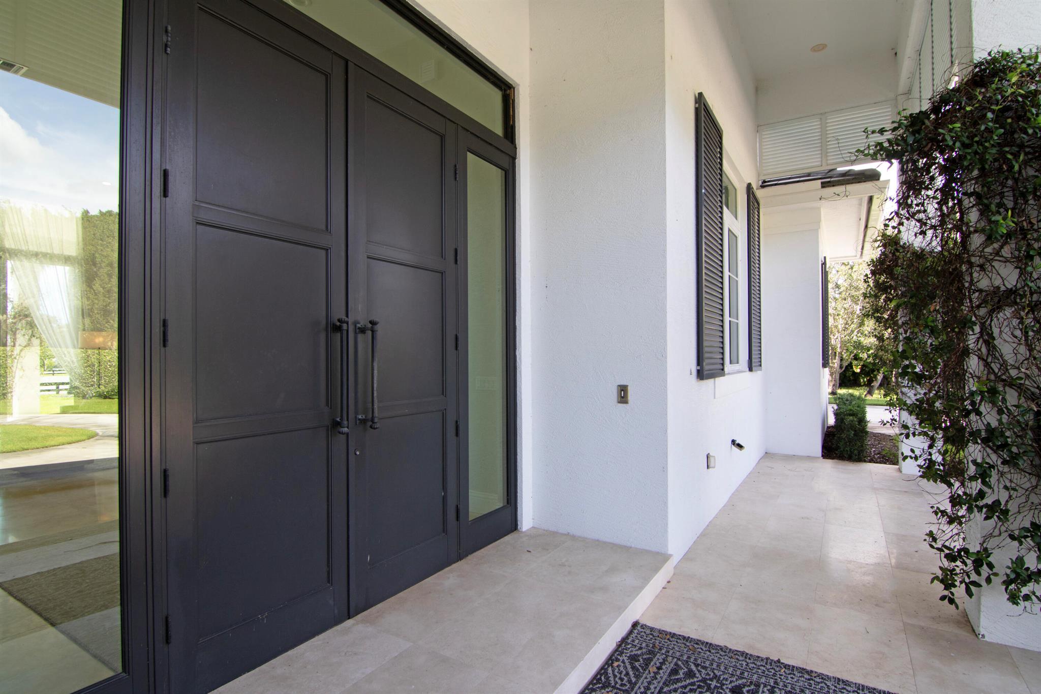 PALM BEACH POINT - Residential