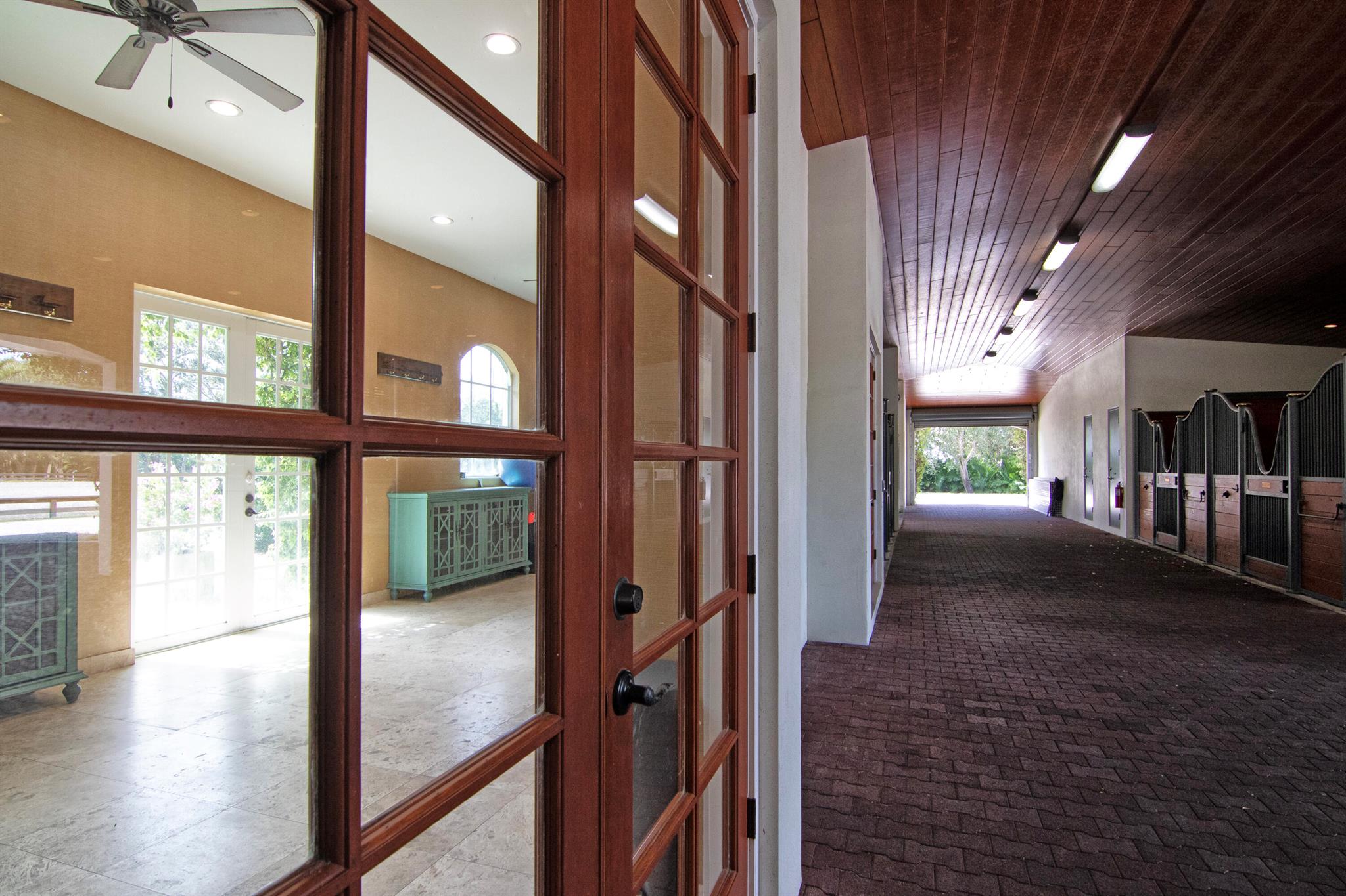 PALM BEACH POINT - Residential