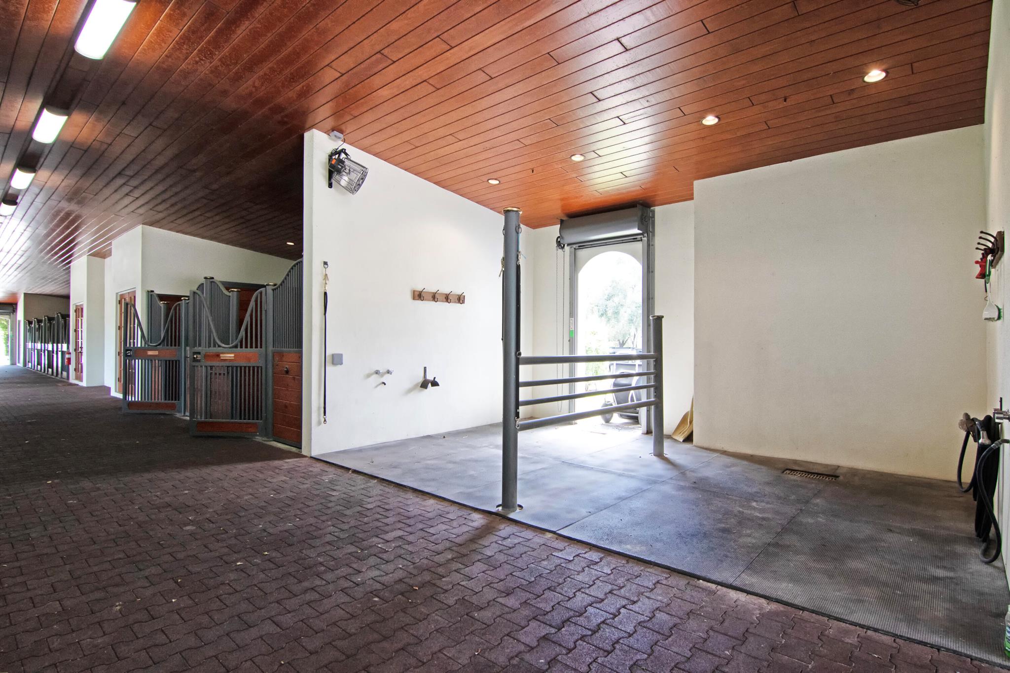 PALM BEACH POINT - Residential