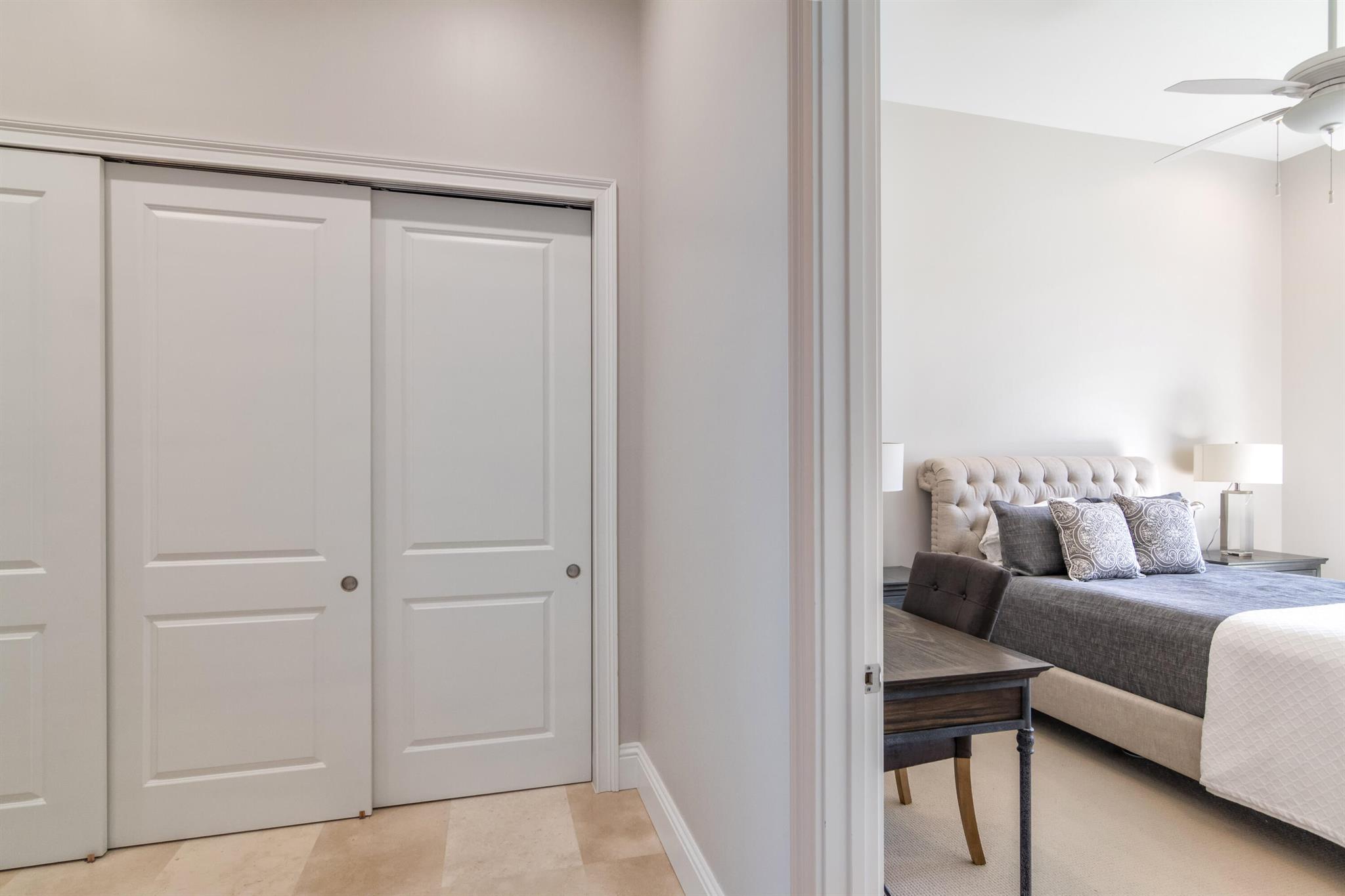 PALM BEACH POINT - Residential