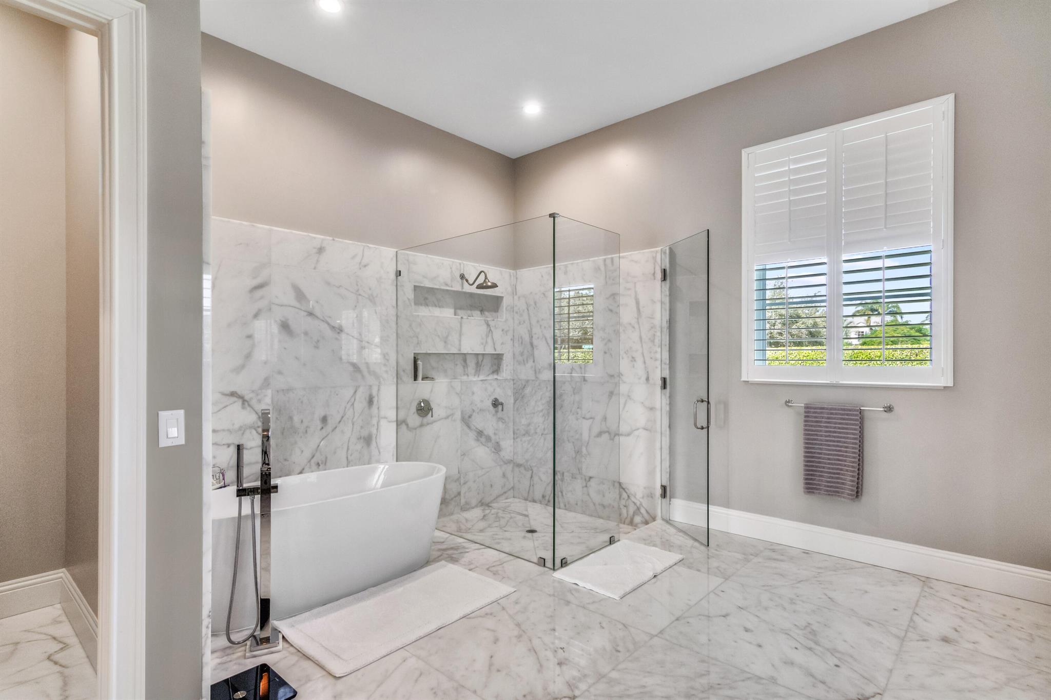 PALM BEACH POINT - Residential