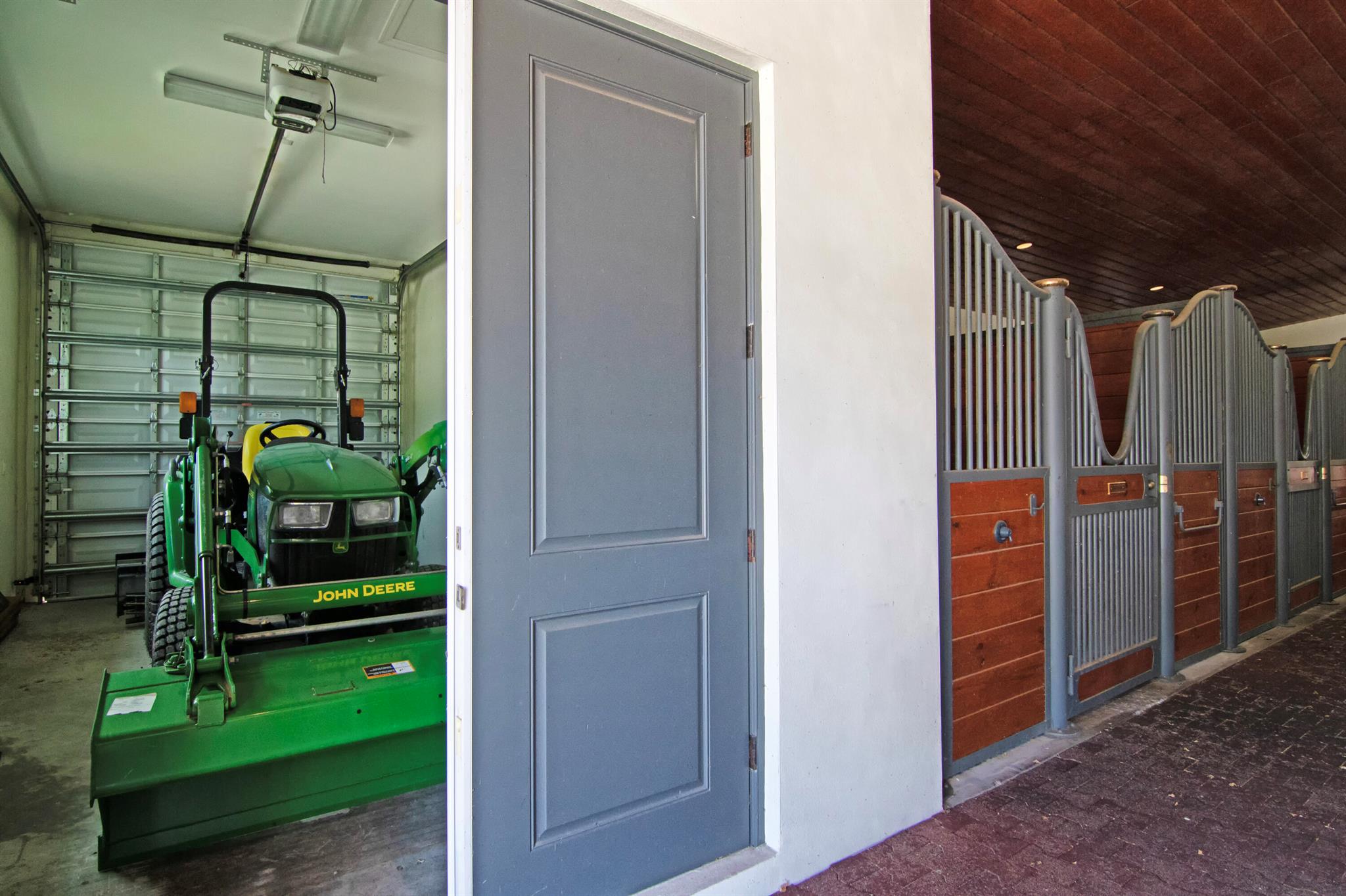 PALM BEACH POINT - Residential