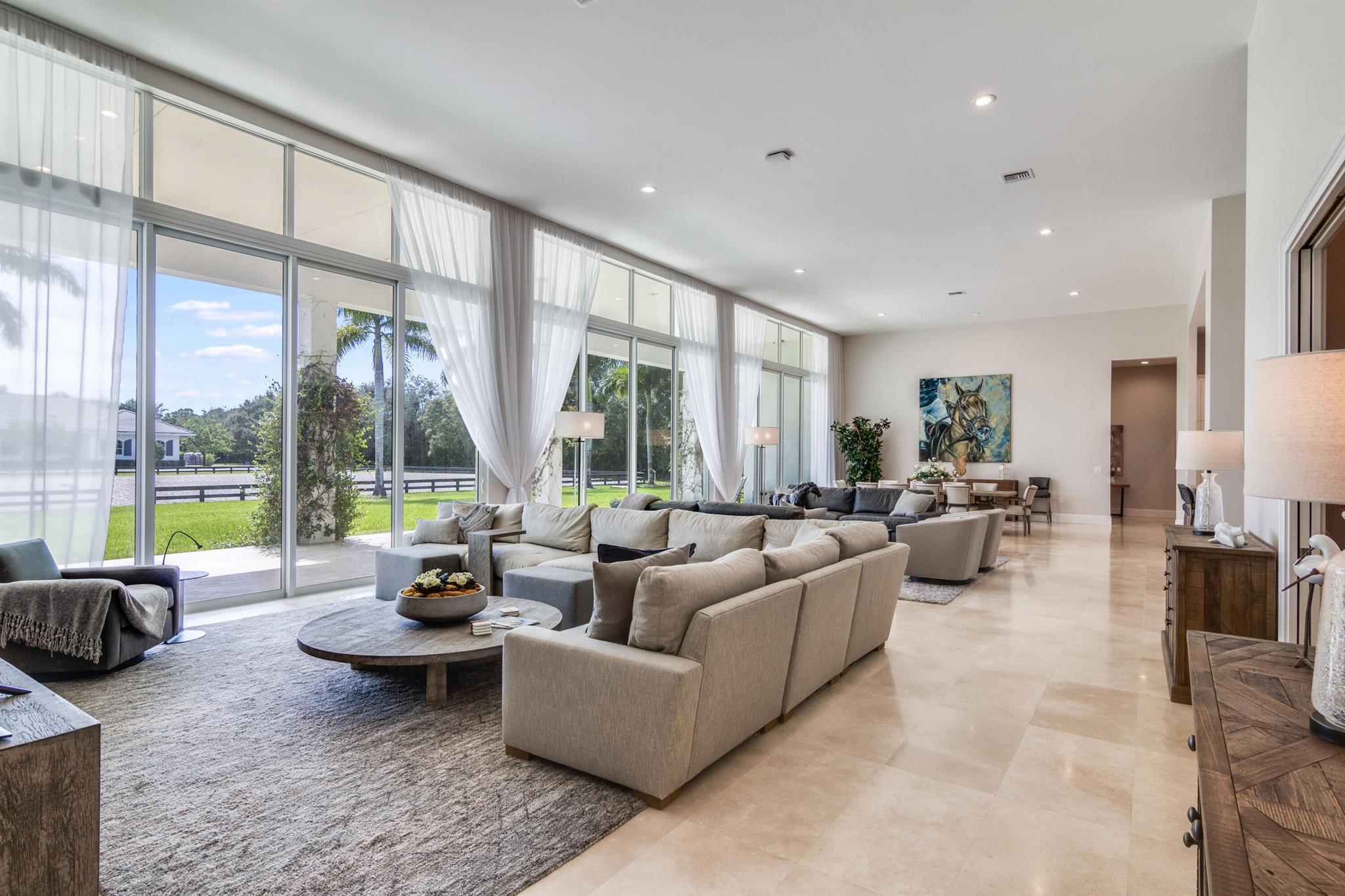 PALM BEACH POINT - Residential