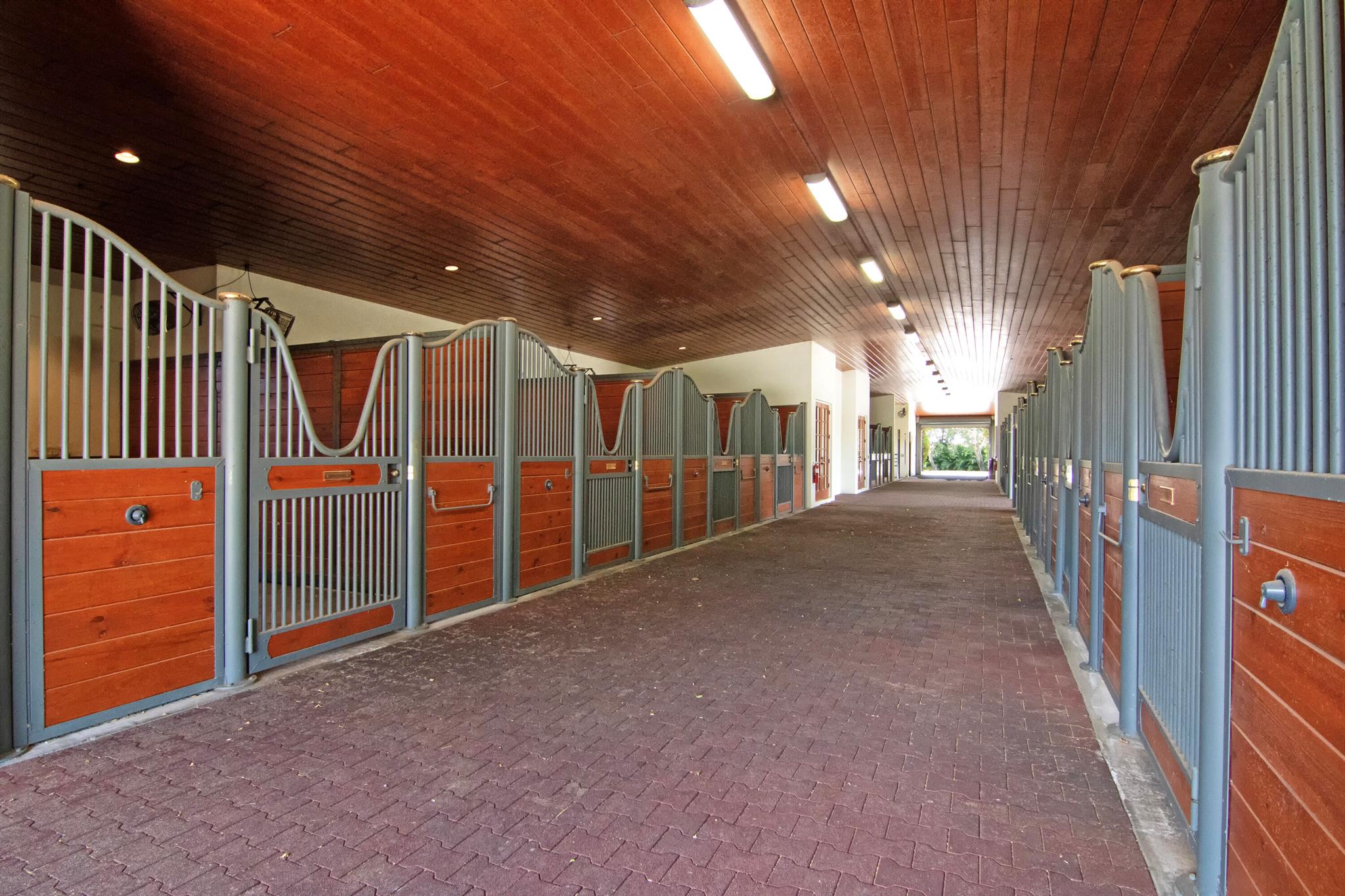 PALM BEACH POINT - Residential