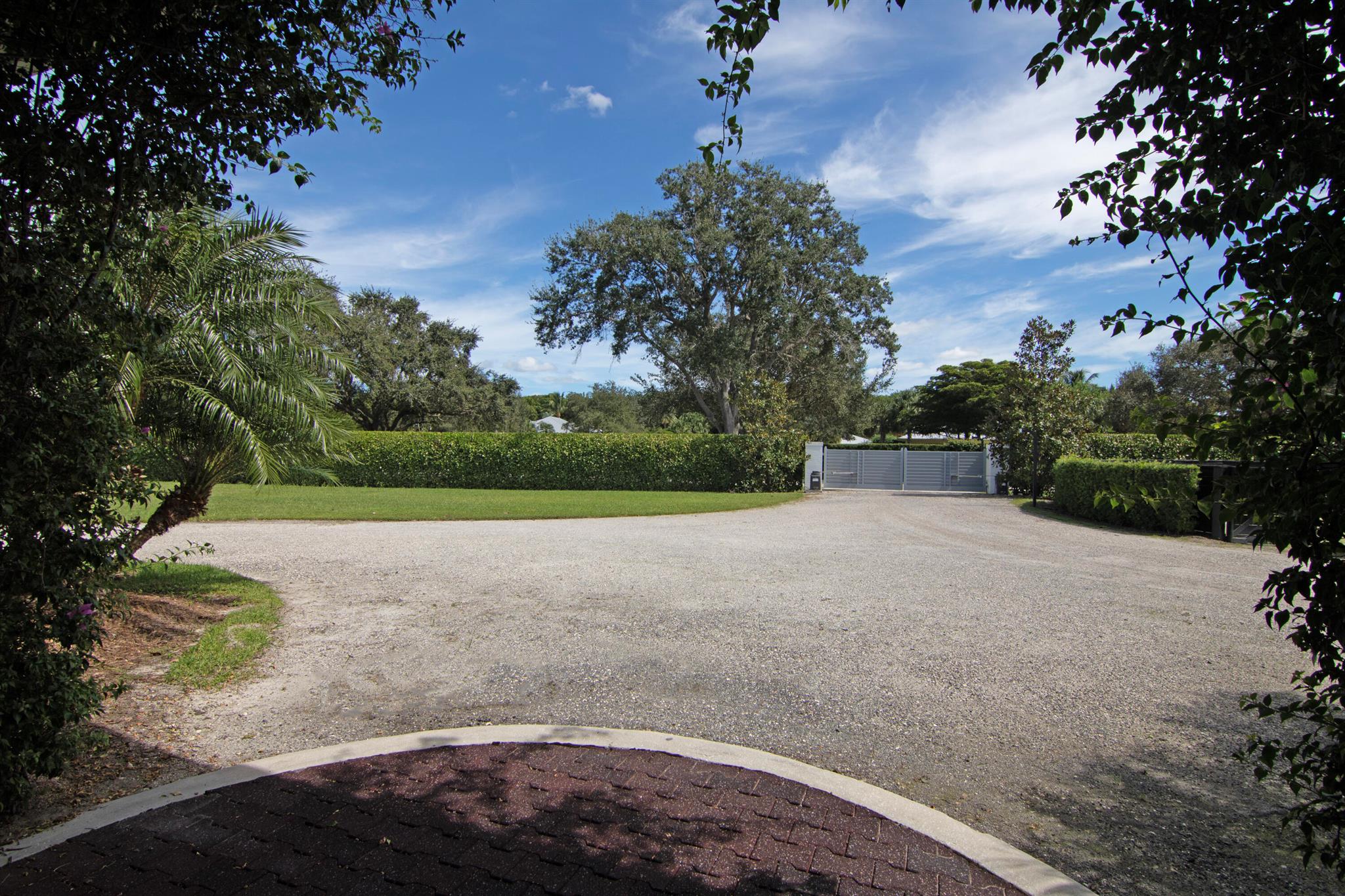 PALM BEACH POINT - Residential