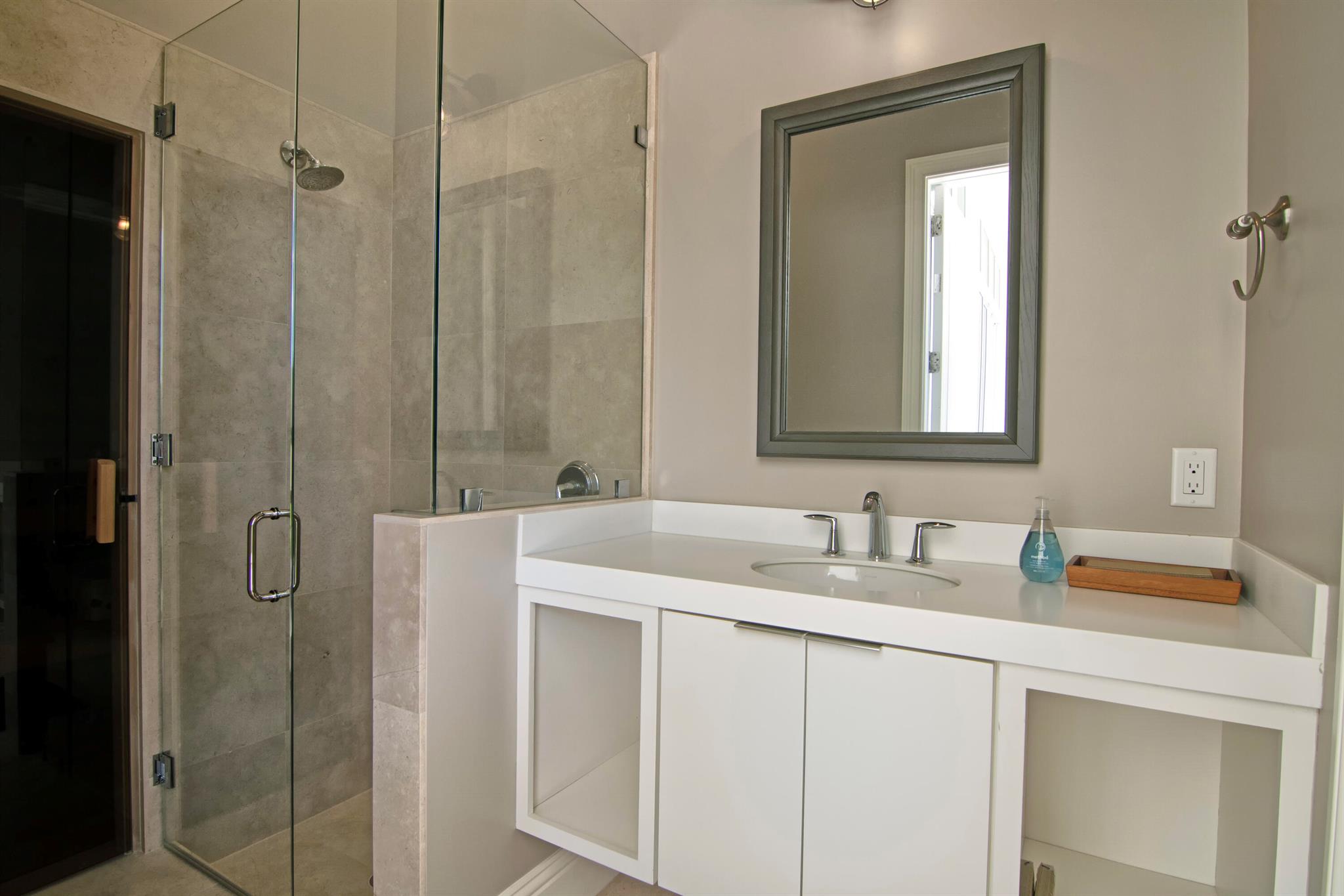 PALM BEACH POINT - Residential